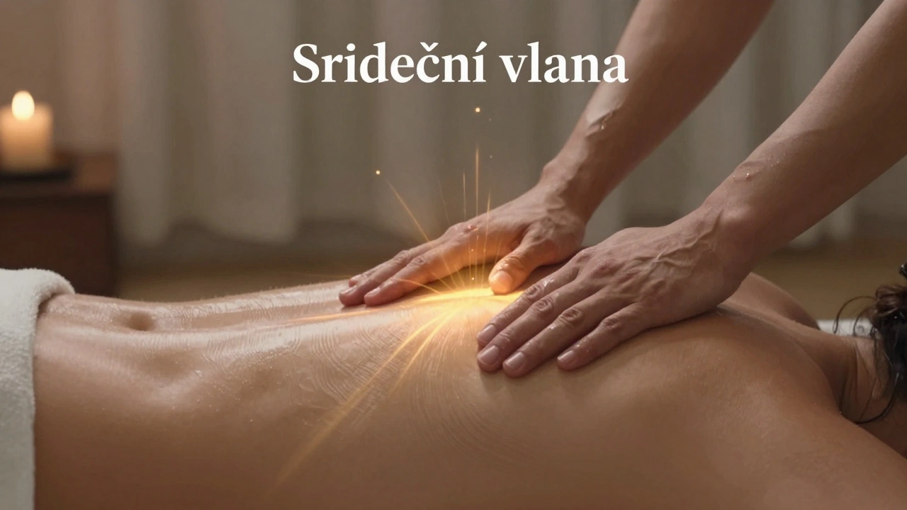 Ruce provádějí vlnový pohyb po zádech, zlatý světlo vyzařuje z oblasti srdce, jedna slza na čele.